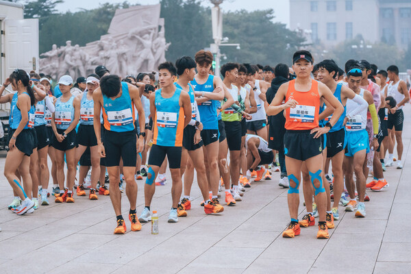 广马全局占比第一 特步跑鞋正成为大众之选