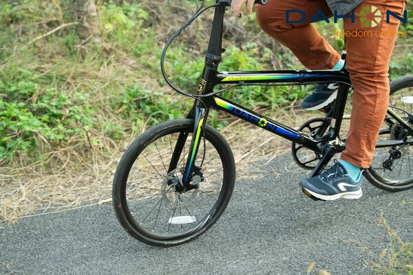 业内首创双梁碳纤维折叠车，DAHON CLINCH C10「ODB005」轻骑至尚