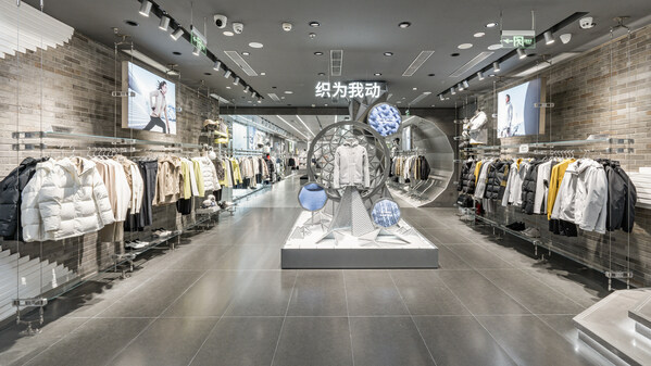 DESCENTE SHANGHAI城市概念店 冰雪创新力场，焕新启幕