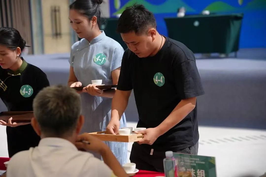 凤冈县第二届“贵州绿茶杯”凤冈锌硒茶全民冲泡大赛圆满结束