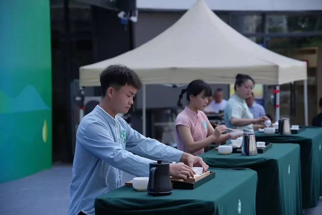 凤冈县第二届“贵州绿茶杯”凤冈锌硒茶全民冲泡大赛圆满结束