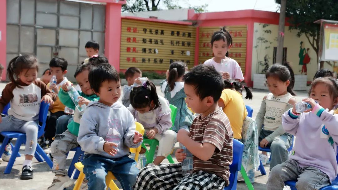 “爱心助学·情系校园”固达电缆集团赴十字乡马场小学开展公益活动