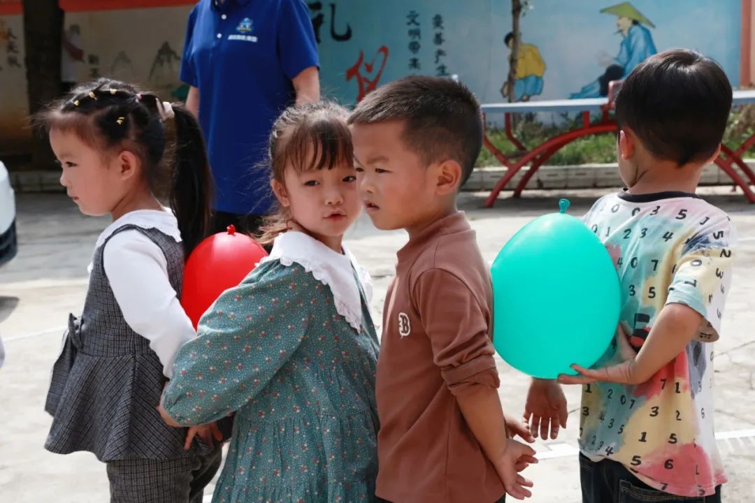 “爱心助学·情系校园”固达电缆集团赴十字乡马场小学开展公益活动