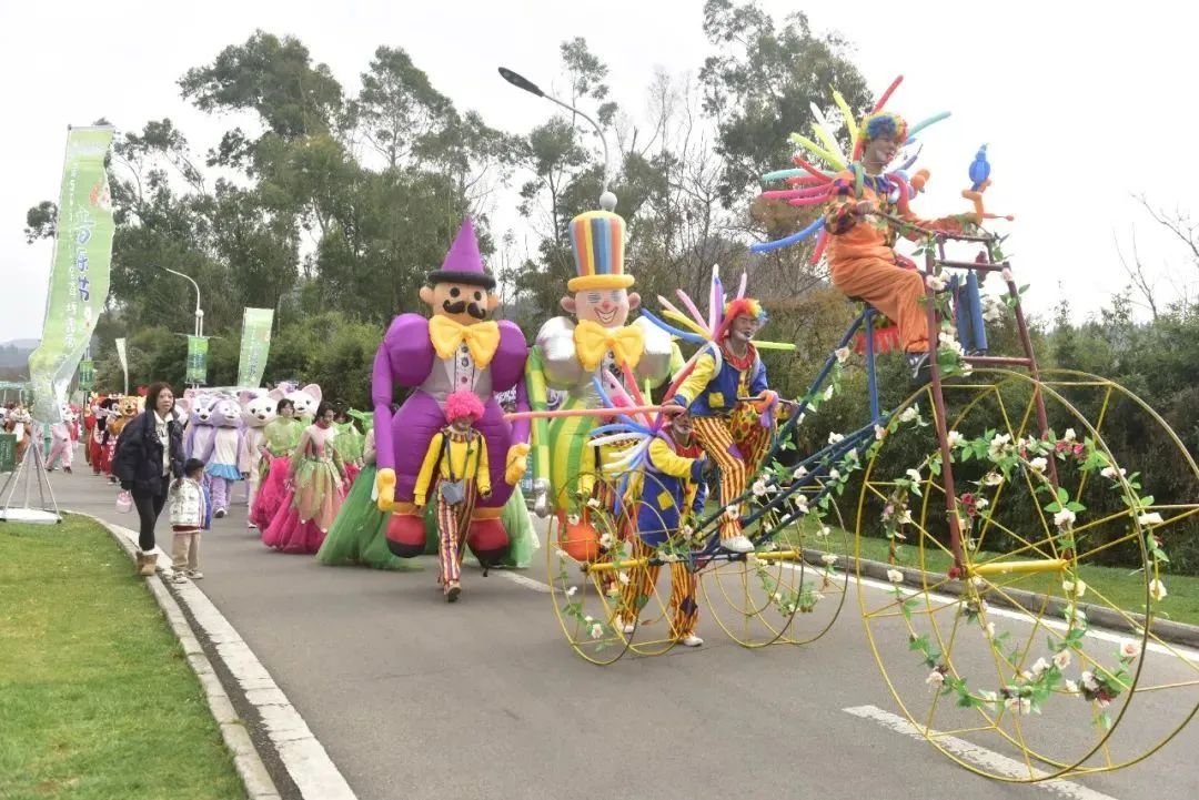 贵州：春节旅游人气旺 各地景点业态丰富